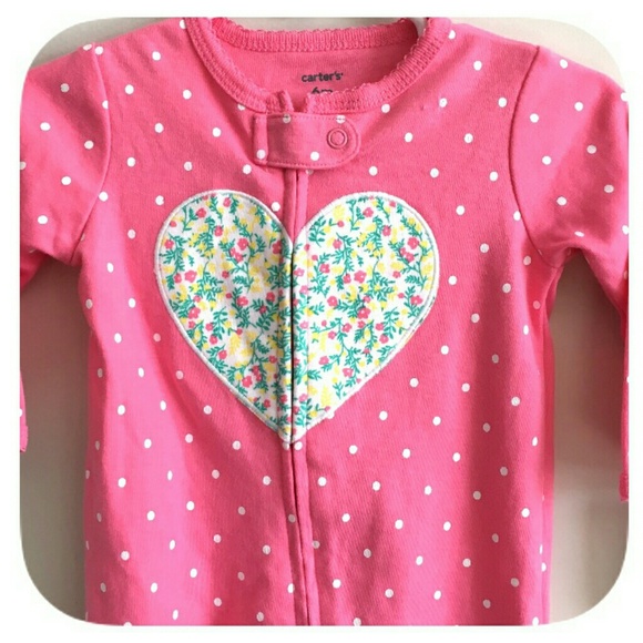 ❤NWT Carters Baby Girls pink heart sleeper - Picture 2 of 4